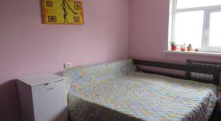 Гостиница Гостевой дом Дикая Роза Севастополь Улучшенный двухместный номер с 1 кроватью или 2 отдельными кроватями-9